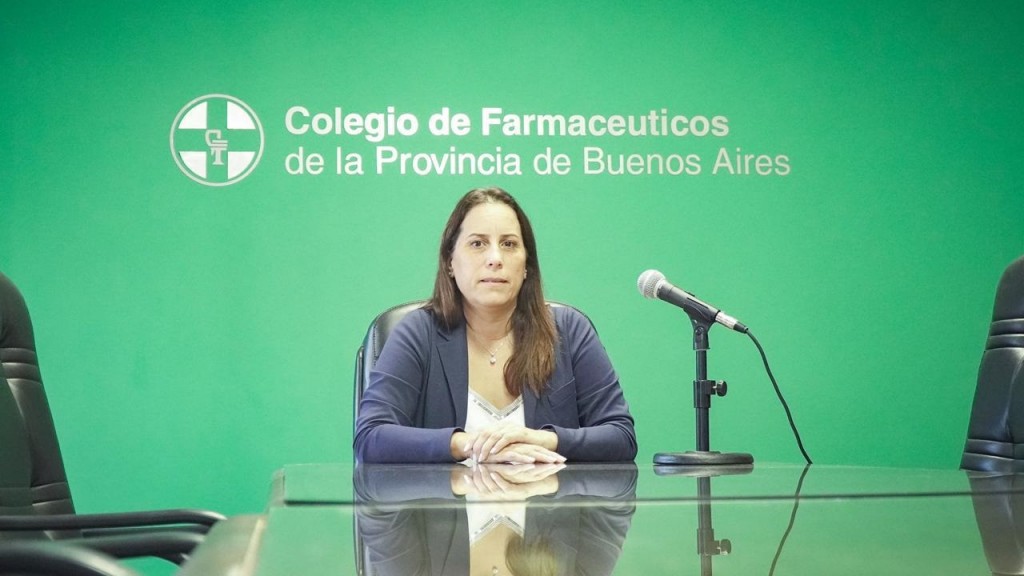 Alejandra Gómez : “Los medicamentos deben ser tratados como un bien social y no como un producto comercial o una golosina”