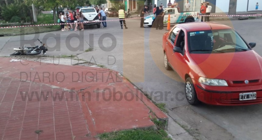 Impacto en Larrea y S&aacute;enz Pe&ntilde;a: Un motociclista debi&oacute; ser hospitalizado