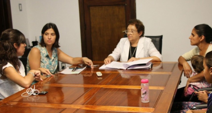 La intendenta interina Ana Natiello firm&oacute; importantes convenios con instituciones educativas