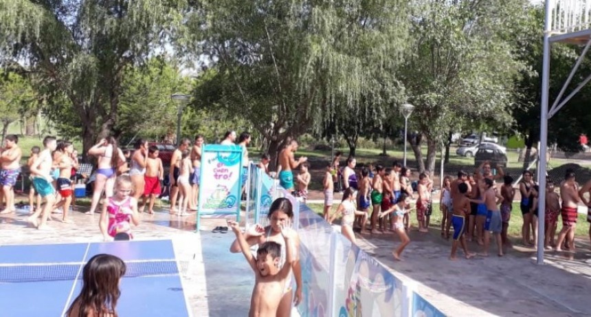 Primer fin de semana en el Parque Acu&aacute;tico Municipal
