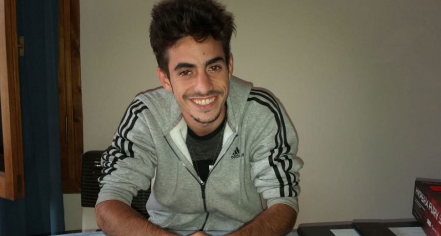 Tomas Fern&aacute;ndez Carioli se consagr&oacute; campe&oacute;n del torneo de deportes electr&oacute;nicos