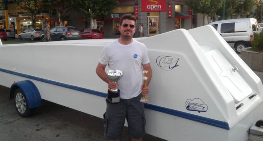 Mat&iacute;as Lanzinetti se consagr&oacute; Campe&oacute;n Nacional de Vuelo a Vela en Clase Club