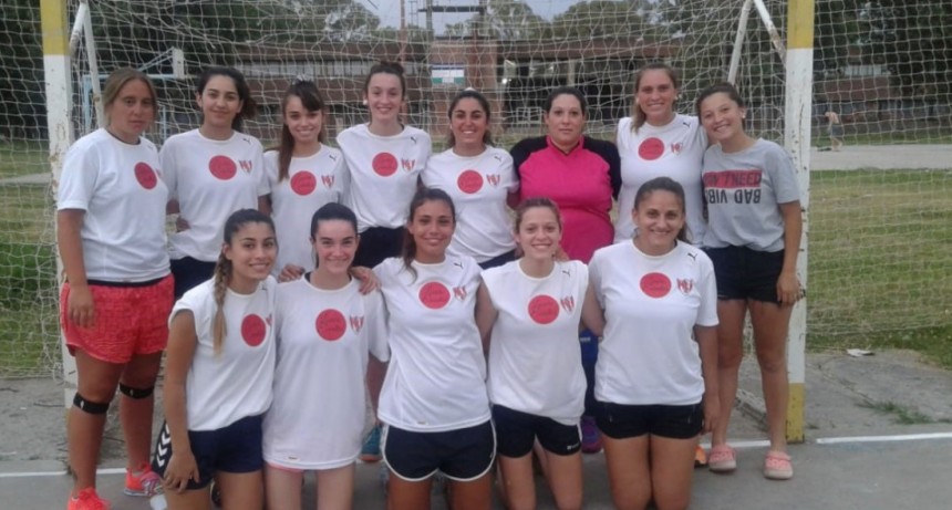 El torneo comercial de Handball cerr&oacute; la fase de grupos y comienza a definirse esta noche