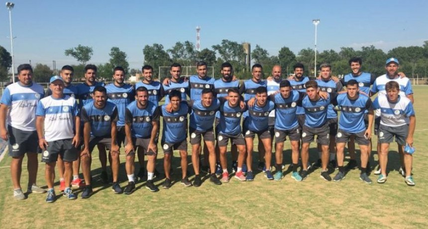 El plantel del Club Ciudad se prepara para su participaci&oacute;n en el Torneo Regional Federal Amateur