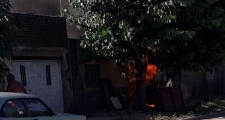 Voraz Incendio en una vivienda de Barrio Zorzales