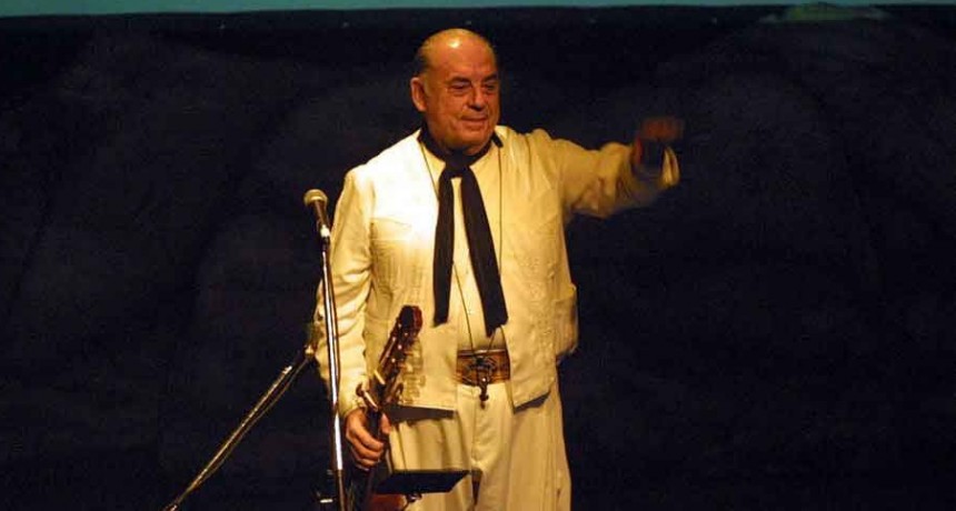 Falleci&oacute; Juan Carlos Saravia, hist&oacute;rico l&iacute;der de Los Chalchaleros
