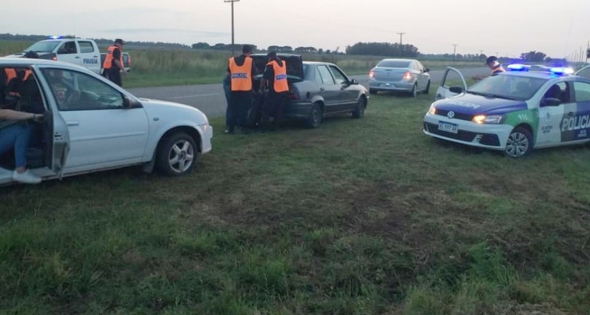 Importante operativo de interceptaci&oacute;n vehicular en el ingreso a Urdampilleta