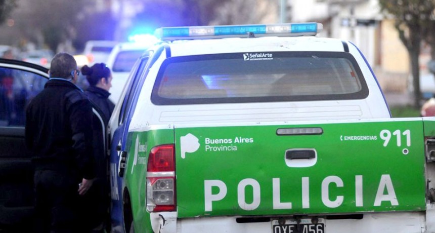 Dos delincuentes que hac&iacute;an dedo en Ruta Nacional 205, hirieron de bala aun dirigente de APRESID y le robaron la camioneta