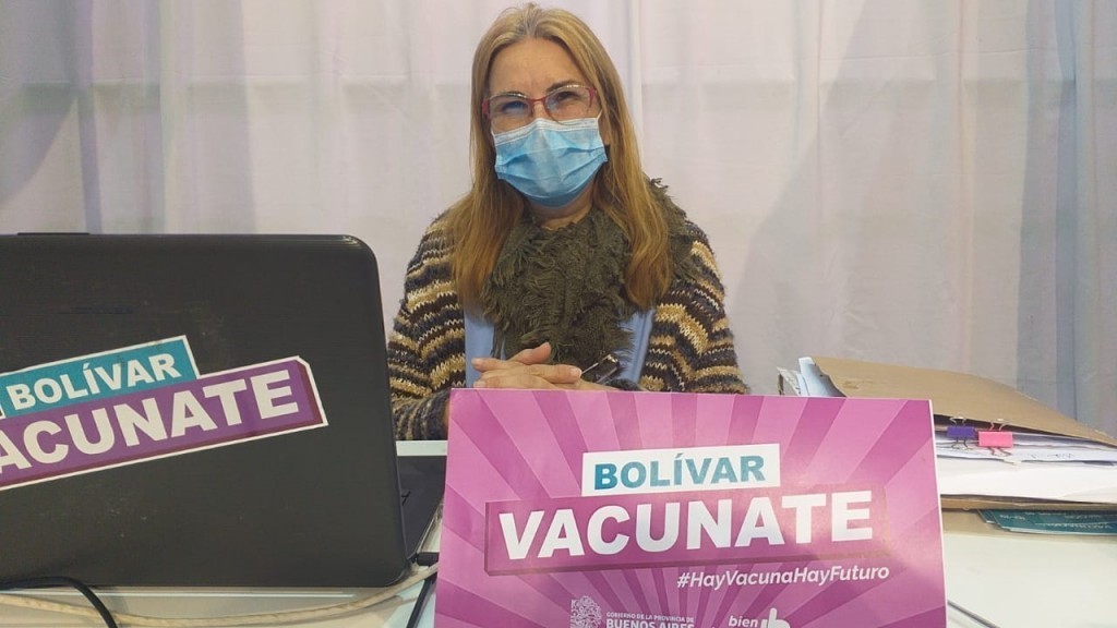 Mónica Piñel: “Es importante que si son positivos o tienen algún problema,  y coincide con el turno de vacunación, se comuniquen con nosotros”