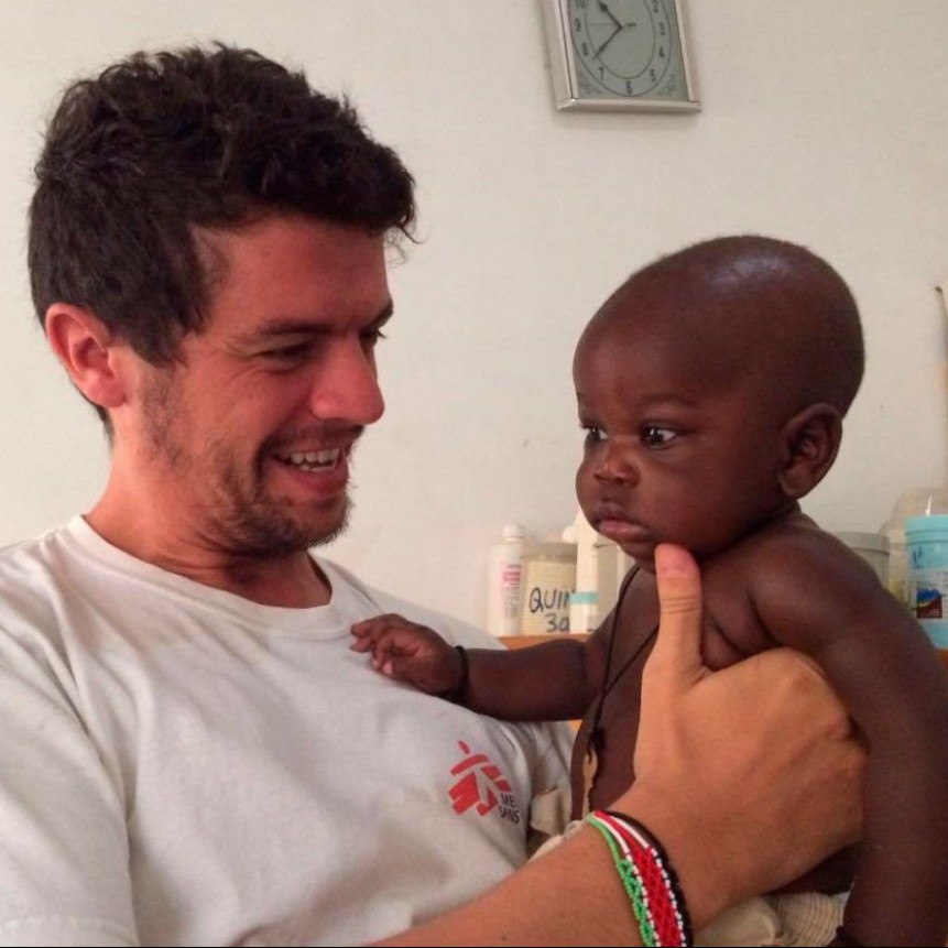 Sebastián Traficante: “Comencé con algunos voluntariados y actividad social mientras estudiaba en Buenos Aires, hasta que me aceptaron ser parte de Médicos sin Fronteras”