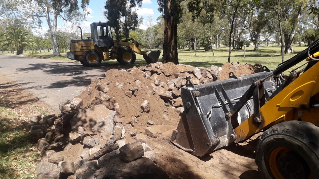 El Municipio inició la segunda etapa de la obra de repavimentación del Parque Las Acollaradas