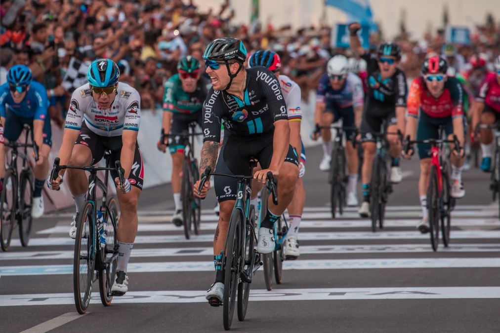 39ª Vuelta a San Juan: En un nuevo embalaje masivo, el australiano Samuel Welsford supero en la línea a Bennet y Gaviria 
