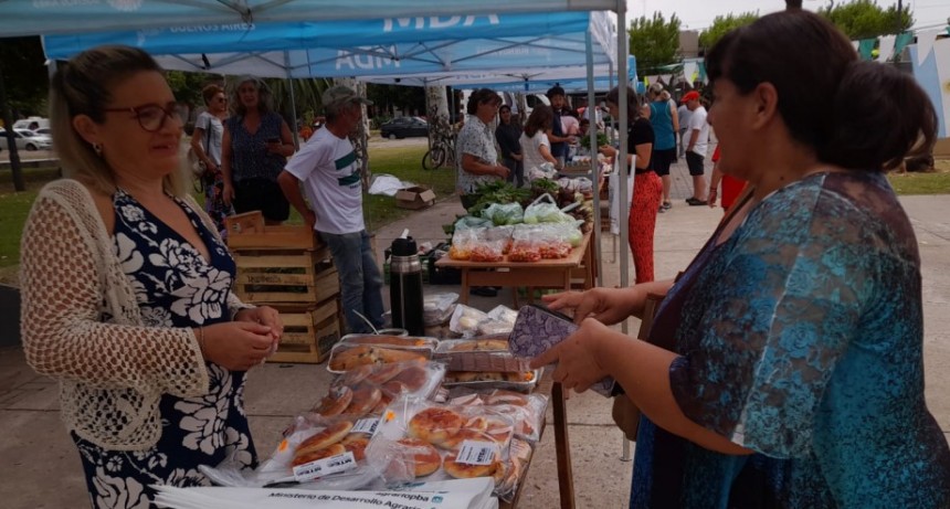 Comenzaron las ventas en Mercados Bonaerenses, con excelente concurrencia de público