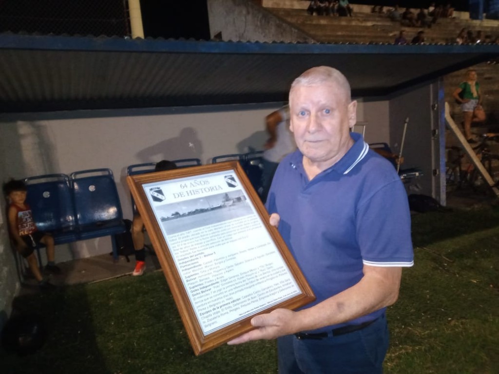 Omar Gallo: “Un 7 de enero del año 1961 se jugó el primer torneo nocturno, a Independiente siempre le encantó la competencia y éramos el único club con cancha propia” 