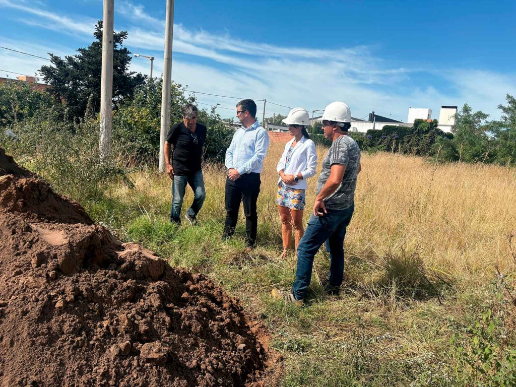 El Municipio ejecuta la ampliación de Red de Desagües cloacales  en barrio Colombo que beneficiará a 25 familias