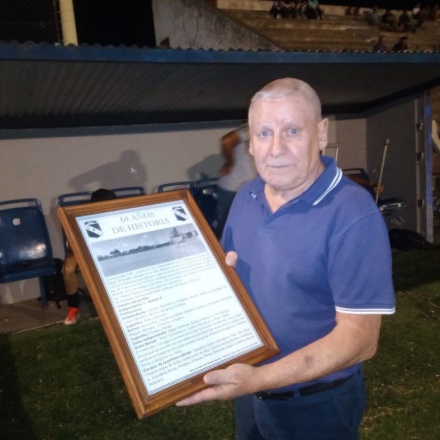 Omar Gallo: “Un 7 de enero del año 1961 se jugó el primer torneo nocturno, a Independiente siempre le encantó la competencia y éramos el único club con cancha propia” 