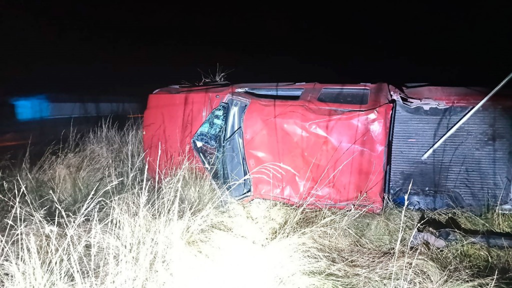 Ruta 226: Vuelco de una camioneta