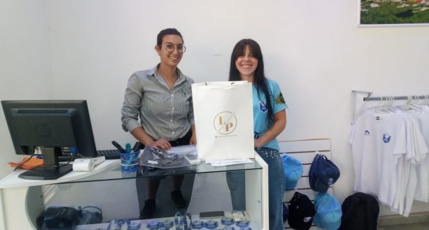 CELEMANÍA ya abrió al público y con excelente respuesta, con FM 10 visitamos el local 