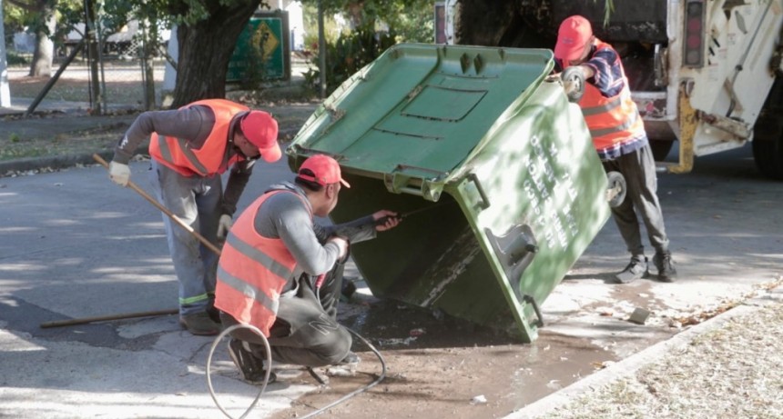 Servicios Públicos:  avanza la limpieza de Contenedores de Residuos Secos, en diferentes puntos de la ciudad 
