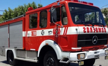Accidentes vehiculares e incendios forestales, en el Parte de Prensa de Bomberos