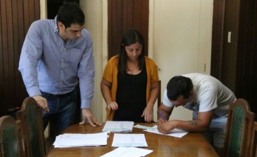 El Municipio entreg&oacute; un aporte econ&oacute;mico a los trabajadores de la Aceitera