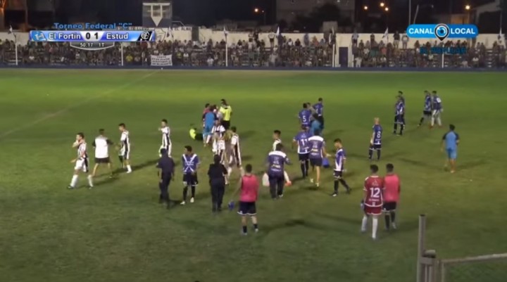 Suspendieron Estudiantes versus El Fort&iacute;n, por agresi&oacute;n al &aacute;rbitro