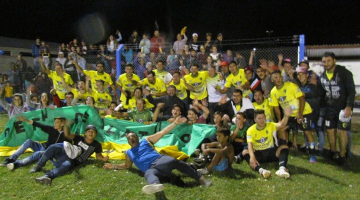 Latino es el campe&oacute;n del Torneo de los Barrios 