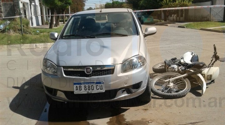 Accidente en G&uuml;emes y Rafael Obligado: Tres personas fueron trasladadas al Hospital