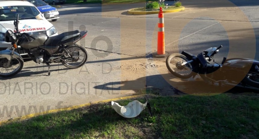 Colisi&oacute;n entre motos en Belgrano y 9 de Julio dejo como saldo dos motociclistas hospitalizados