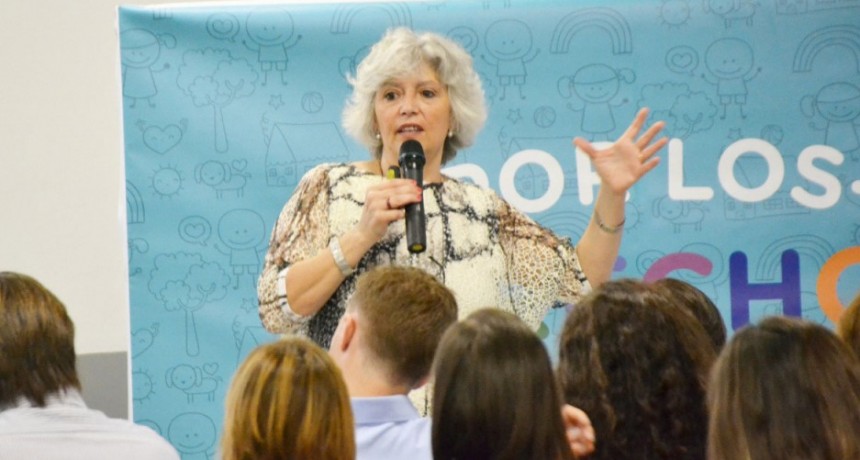 La Direcci&oacute;n de Ni&ntilde;ez brind&oacute; una capacitaci&oacute;n sobre Ni&ntilde;ez y Adolescencia