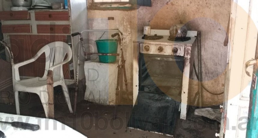 Principio de incendio en la cocina de una vivienda en Barrio Casariego
