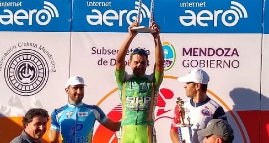 Juan Pablo Dotti gan&oacute; la tercera etapa de La Vuelta de Mendoza y qued&oacute; a 35 segundos de Cepeda en la general