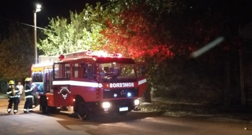 Ahora: Voraz incendio en una vivienda de calle Balcarce