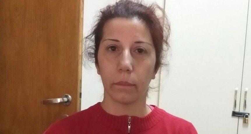 Lorena Romero, vecina que perdi&oacute; todo en el incendio del pasado s&aacute;bado necesita alquilar una vivienda
