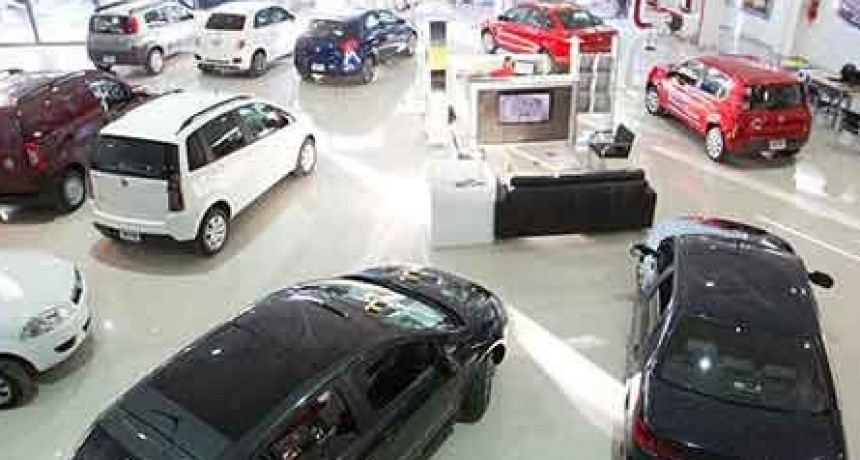 La Defensor&iacute;a fue a la Justicia contra las automotrices por los planes de ahorro