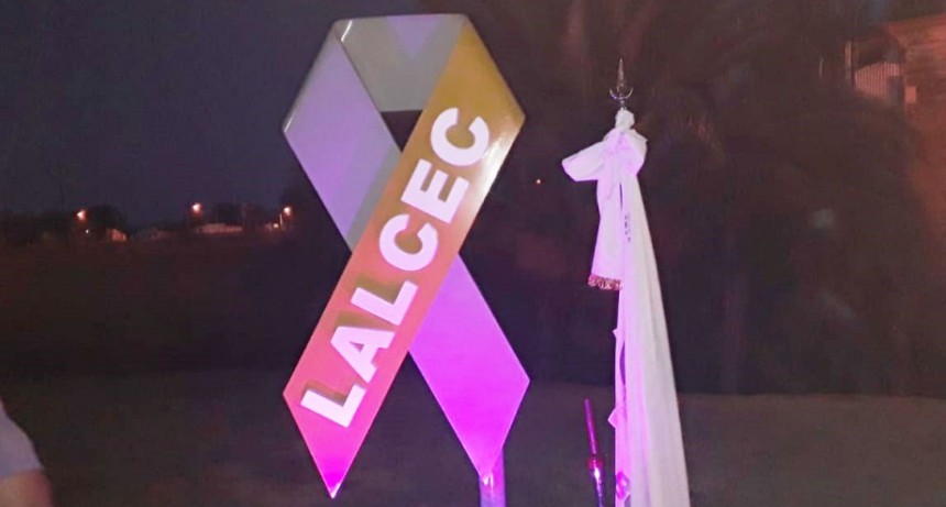 En un emotivo acto se descubri&oacute; el monolito por el 60&deg; aniversario de LALCEC Bol&iacute;var
