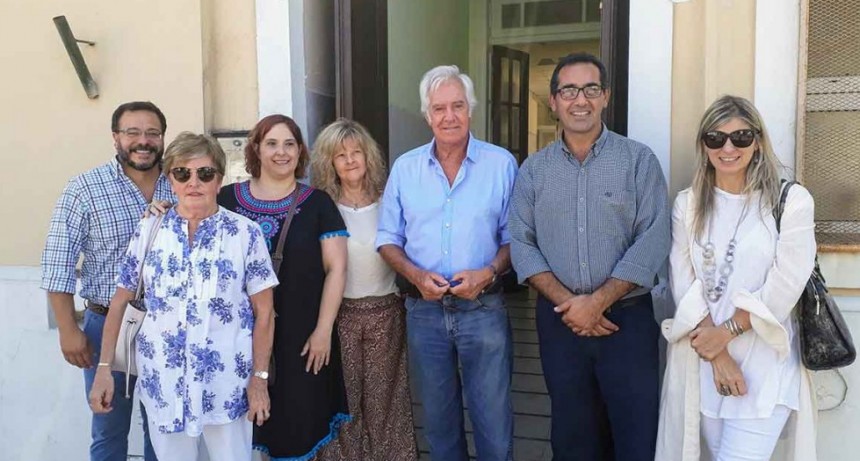 Azul; autoridades de PAMI visitaron el centro de d&iacute;a vivencias