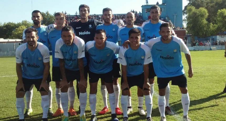 Una fiesta de p&uacute;blico en el estadio para el empate de Club Ciudad
