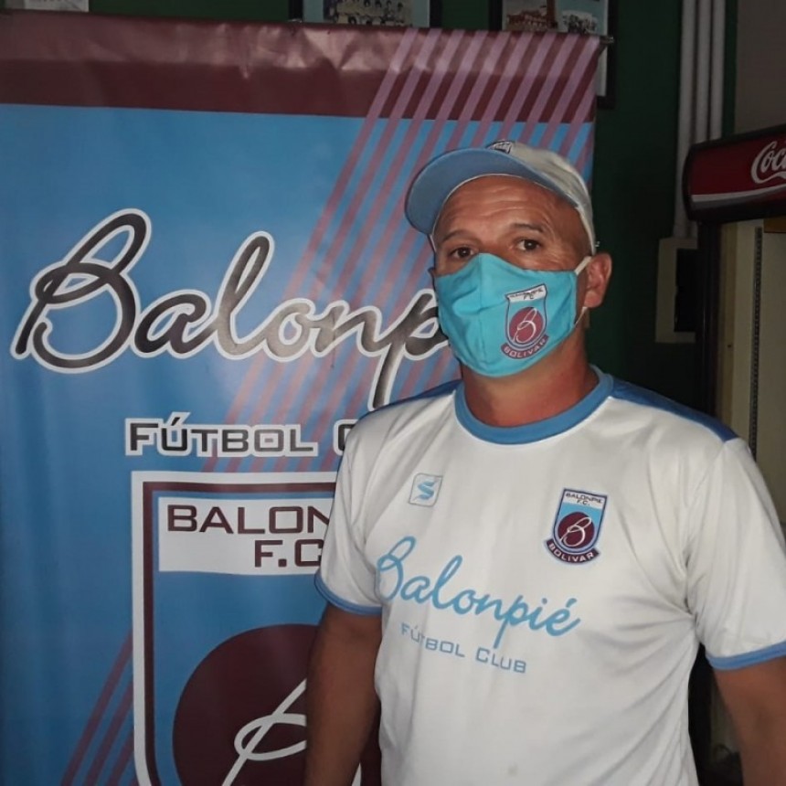 Guillermo Panaro: &ldquo;Jugar al f&uacute;tbol es algo m&aacute;s que patear una pelota y hacer un gol; es salud, socializaci&oacute;n, cumplir reglas, intercambios culturales y m&aacute;s&rdquo;