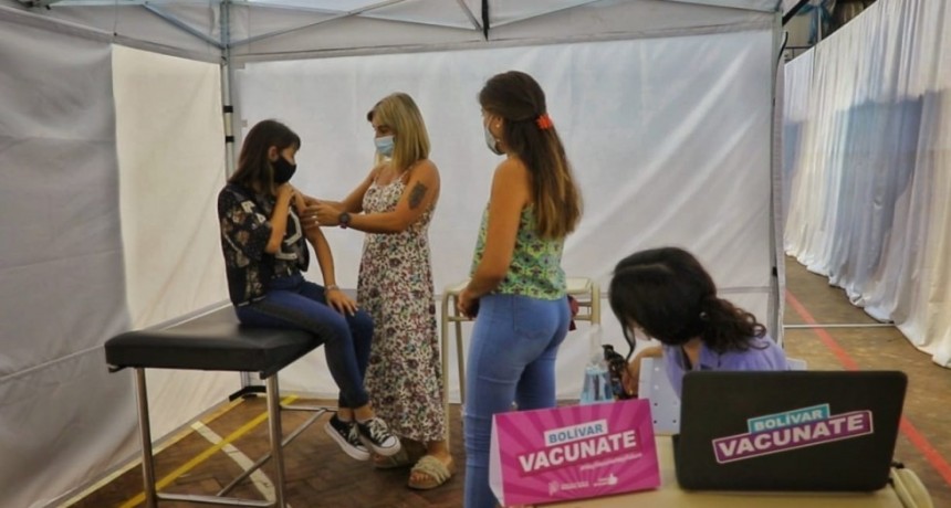 Llegar&iacute;an este martes 600 dosis de Sputnik V y comenzar&iacute;a la actividad en el Vacunatorio Municipal