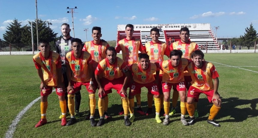 'El Perro' gole&oacute; a Casariego por 6 a 0 en el Campo 'La Victoria'