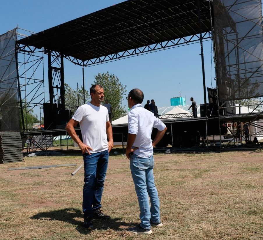 Pisano y Bucca recorrieron el predio del Parque Las Acollaradas donde se realizará el festival Me Encanta Bolívar, ya quedó definida la grilla de artistas