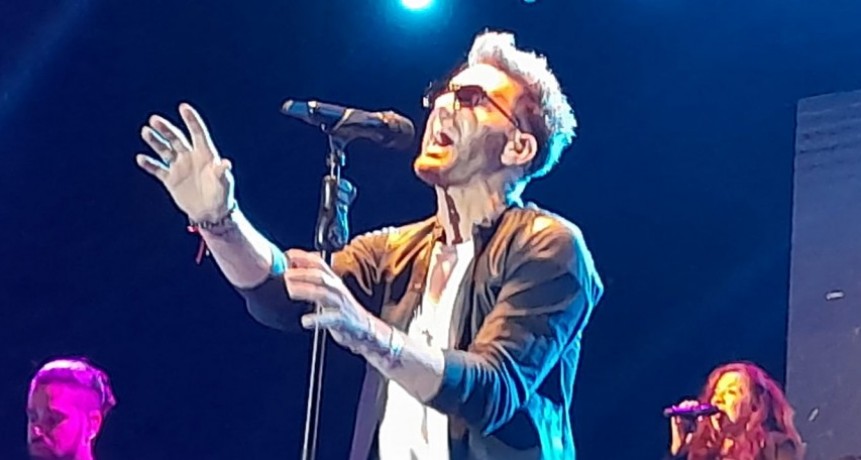 Axel le puso el costado humano que no es habitual ver en artistas de su nivel, lo que hizo al cierre del Me Encanta más emotivo que nunca