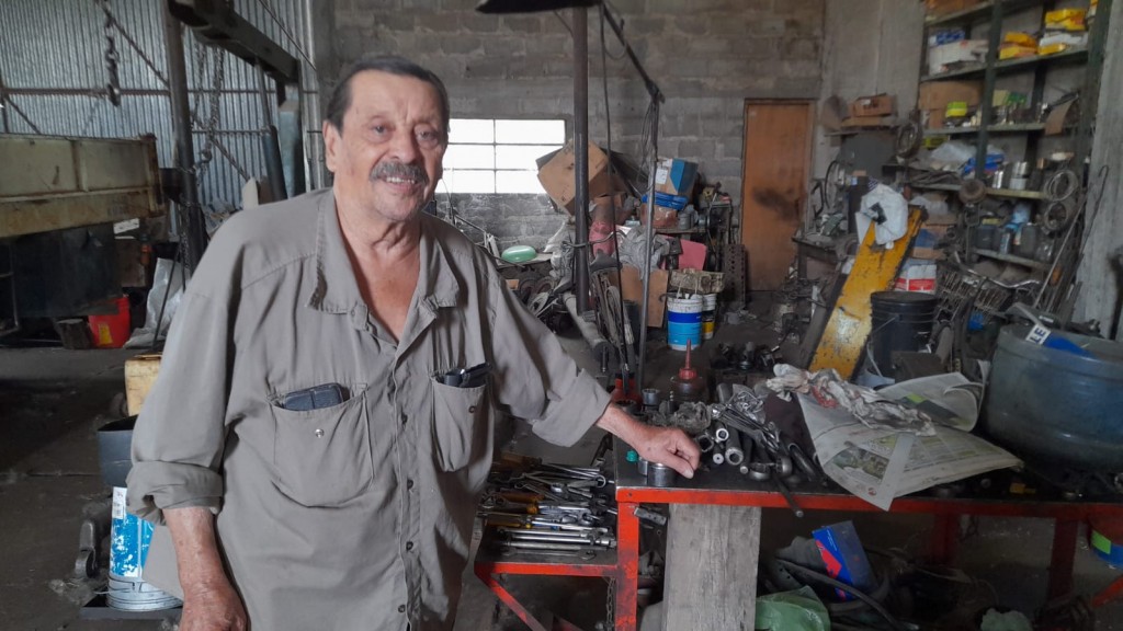 Néstor Leiva: “Ser mecánico fue una elección de toda la vida, y lo sigo haciendo con ganas y entusiasmo”