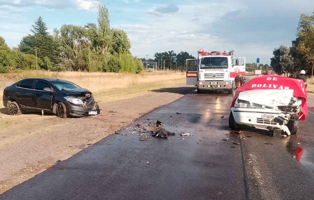 Ruta 226: Una joven bolivarense falleció tras un accidente de tránsito y en FM 10 hablamos con Franco Rojas, a cargo de la dotación de Bomberos Voluntarios