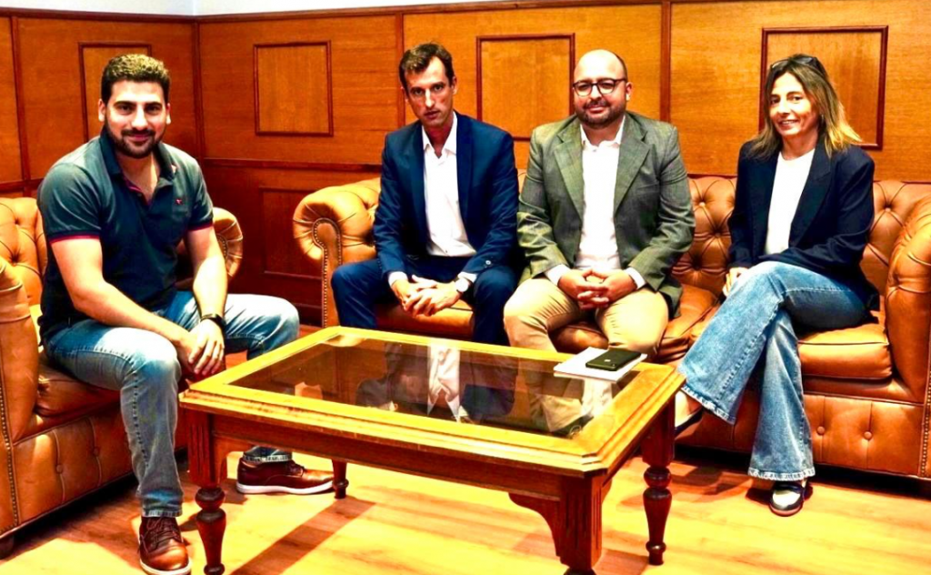 El intendente Ramiro Egüen, mantuvo una reunión con representantes de La Libertad Avanza de Bolívar