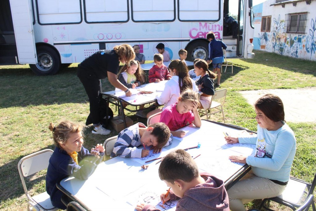 La Muni está de vuelta en los barrios, este miércoles estuvieron en Los Zorzales y hablaron con FM 10 para dar detalles del programa