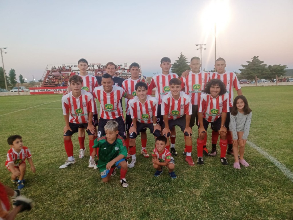 Torneo de Verano: Los “gallegos” ganaron y jugarán la final con Balonpié 