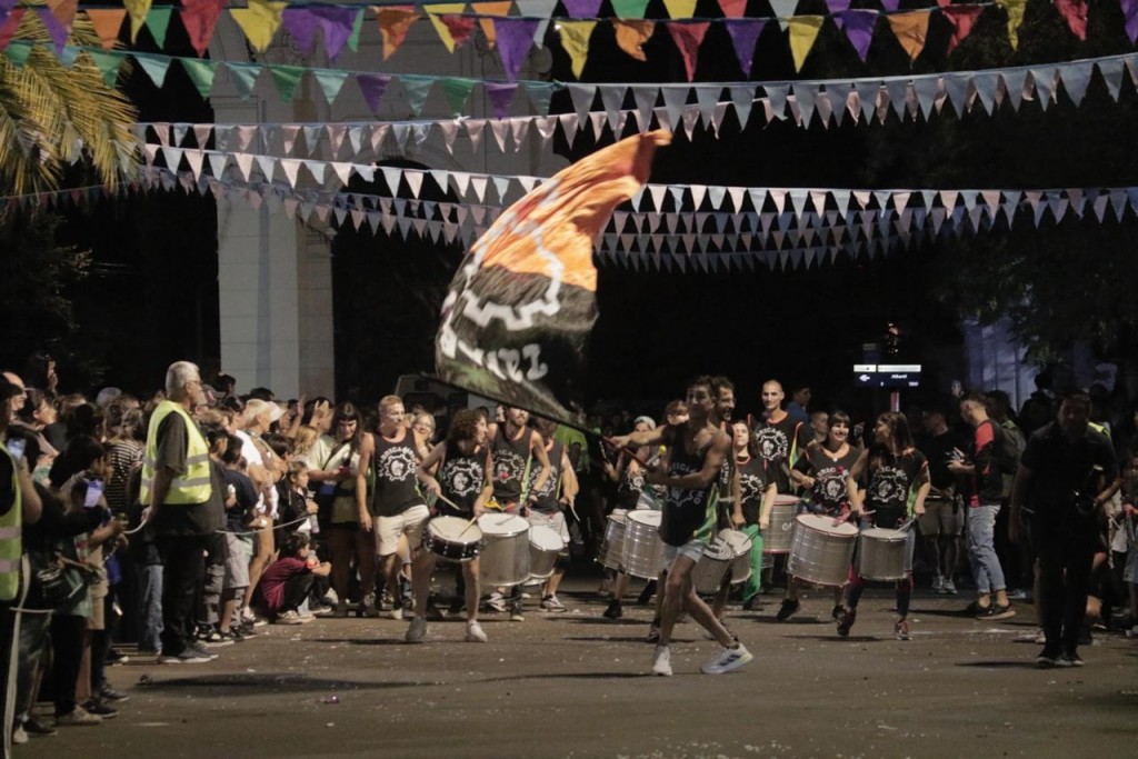 Bolívar vivió una gran noche de Carnaval
