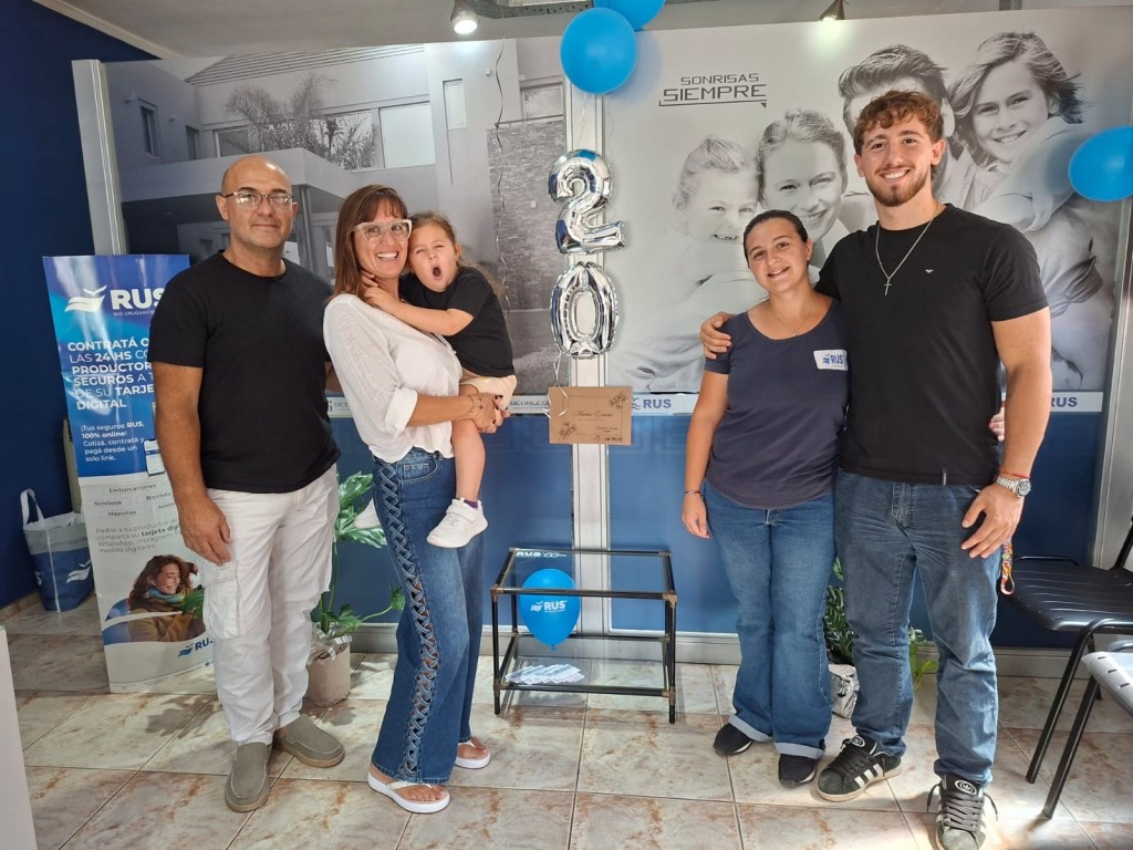 Río Uruguay Seguros celebró sus 20 años en Bolívar con sorteos de 45 premios entre sus clientes asegurados